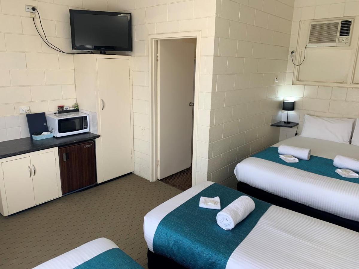 East West Motel Сидуна Экстерьер фото