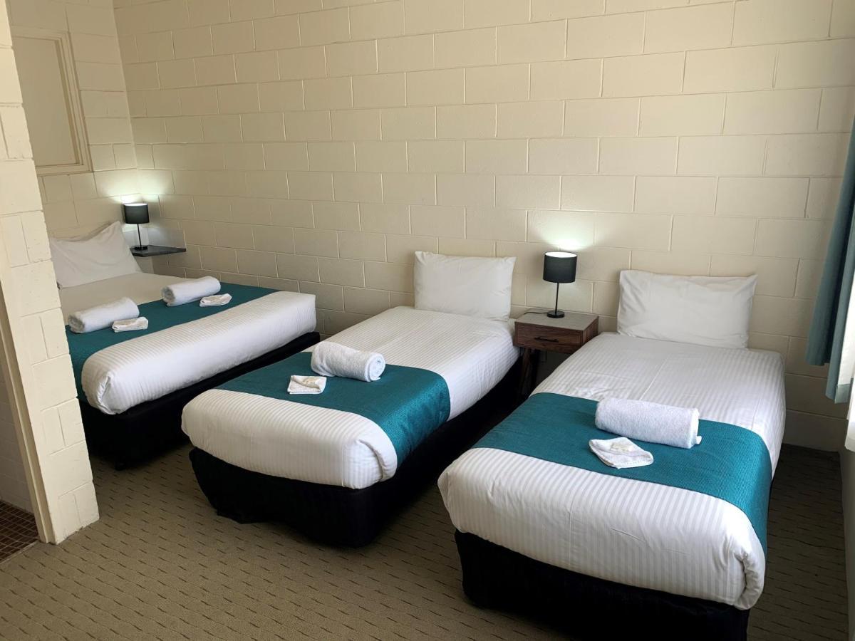 East West Motel Сидуна Экстерьер фото