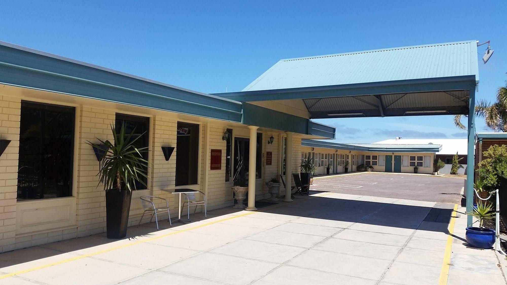 East West Motel Сидуна Экстерьер фото