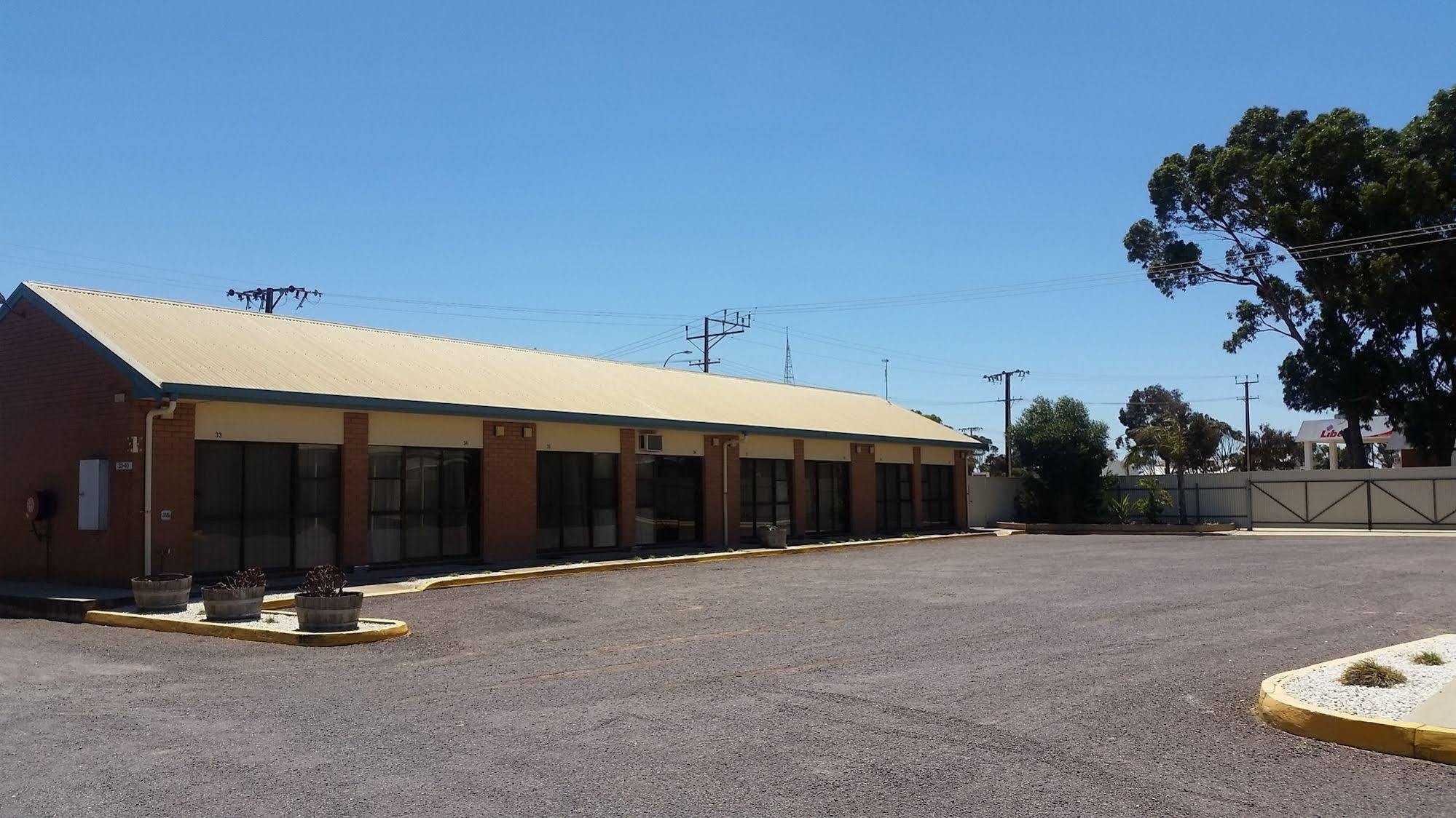 East West Motel Сидуна Экстерьер фото
