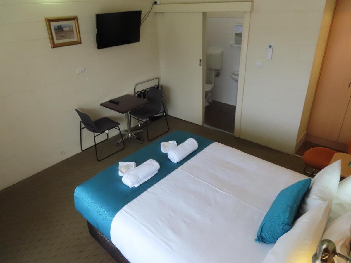 East West Motel Сидуна Экстерьер фото