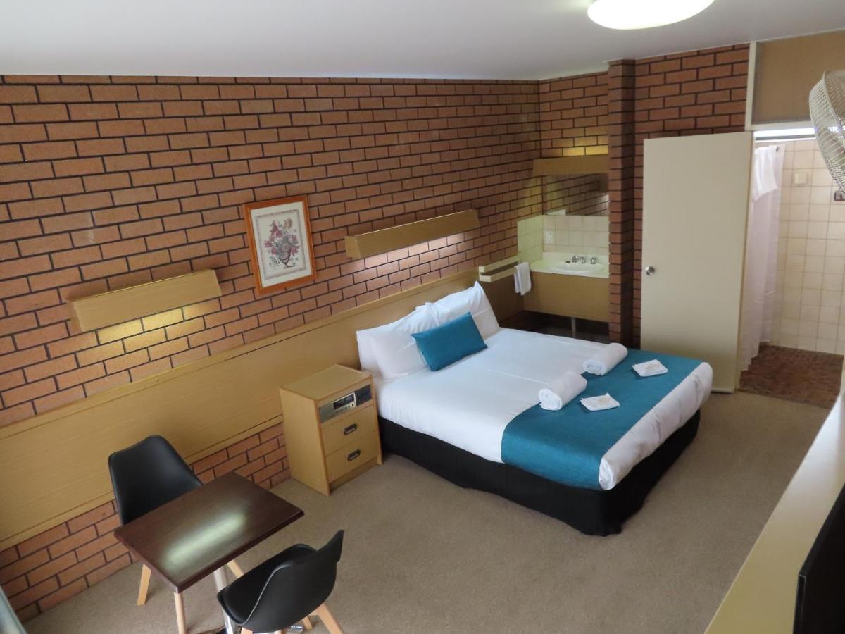 East West Motel Сидуна Экстерьер фото